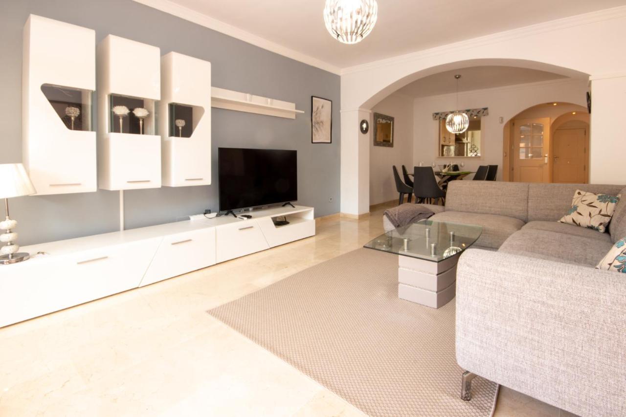 Ground Floor Apartment, Los Jardines De Santa Maria Elviria Marbella Exteriér fotografie